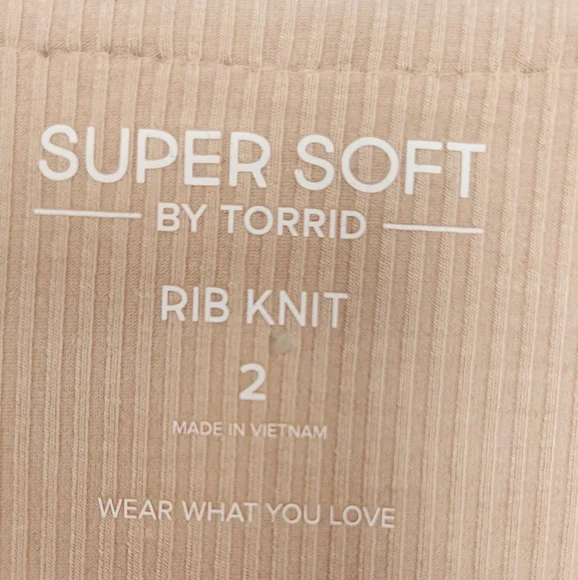 Torrid Cream Robe with Elegant Gold Trim - Picture 3 of 4